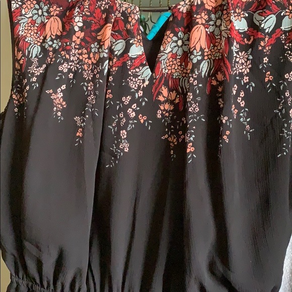 Maurice’s dress - Picture 2 of 3